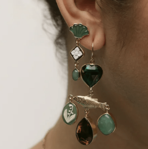 THREE CHARM MOVING DROP EARRINGS