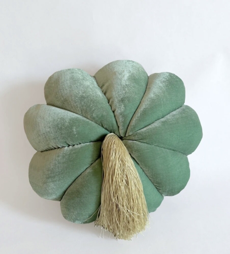 FULL BLOOM, CELADON - SEAWEED TASSEL
