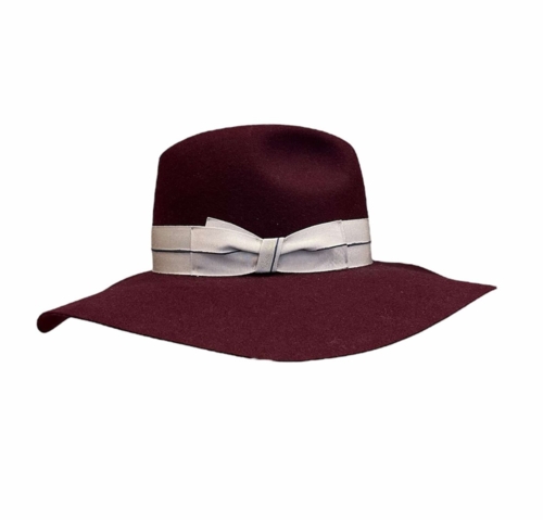 Bordeaux hat