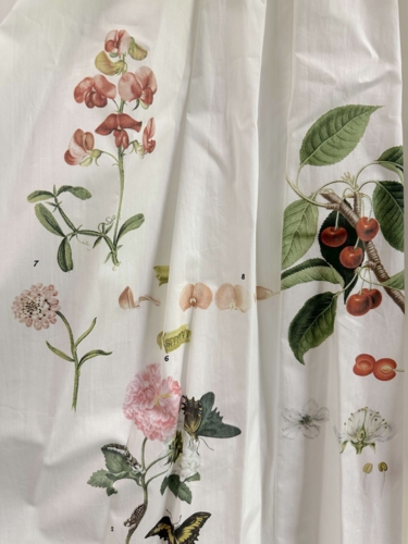 VOLUME SKIRT WITH BOTANICAL PRINT