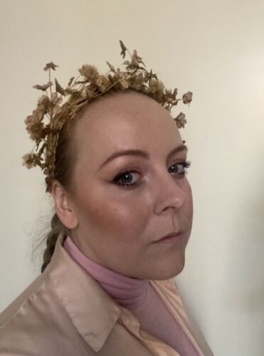 Cloves tiara