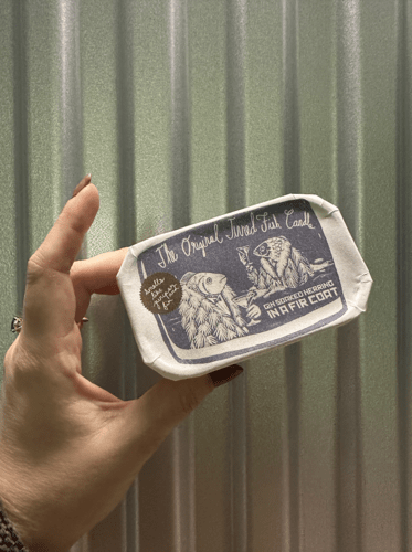 Sardinlys, enebær og gran